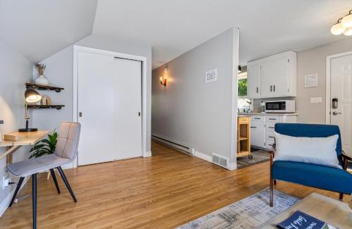 Southwest Minneapolis Apartment | The Nicollet Nook
