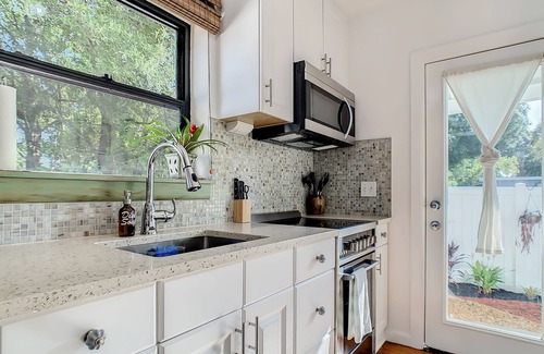 West Melbourne House | The Oasis: a tropical tiny home. Your secluded piece of paradise.