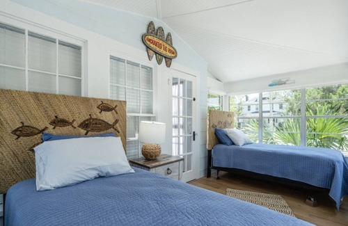 Historic District House | The Oasis: Your NSB Pool Retreat