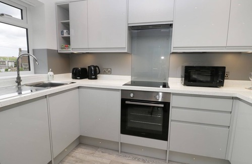 Whitby Cottage | THE OFFICE GARDENS, APARTMENT 3, family friendly in Whitby