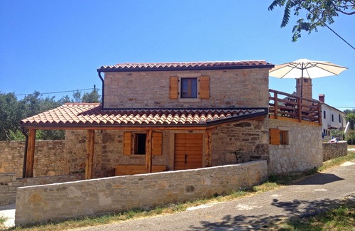 Rakalj Cottage | The Old Baker's House - Romantic Istrian cottage with fireplace