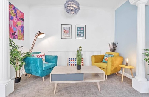 Kemptown House | The Old Brewery House | By My Getaways | Parking