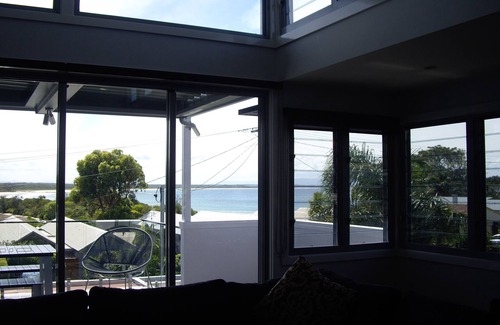 Currarong House | The Old Bus Shed, Currarong