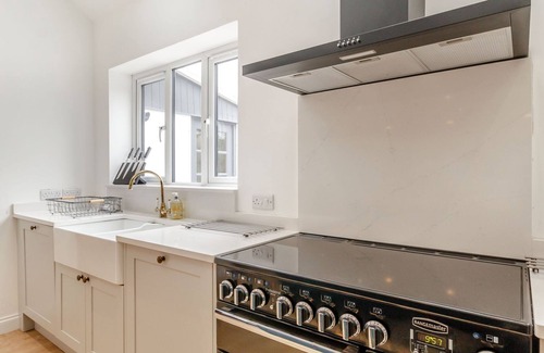 Glentham Cottage | THE OLD CHAPEL, pet friendly, character holiday cottage in Ingham