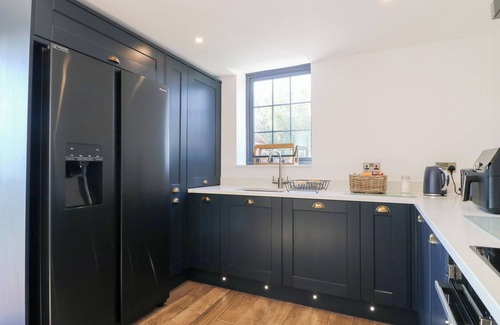 Skegby House | THE OLD PUMP HOUSE, family friendly in Kirkby-In-Ashfield