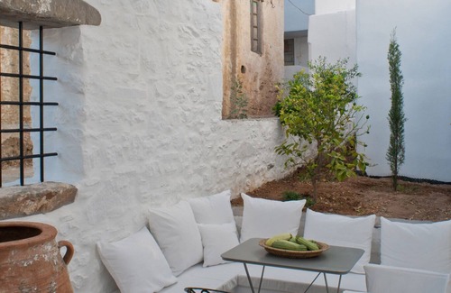 Naousa House | The Olive House Naoussa