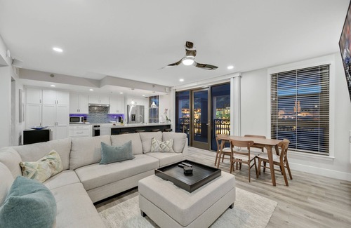 Lake Las Vegas Resort | "The One and Only in Lake Las Vegas"