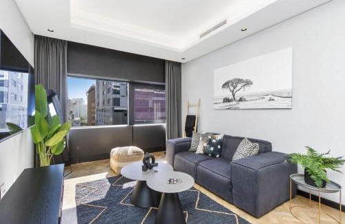 Victoria and Alfred Waterfront Apartment | The Onyx 719 by Host Agents