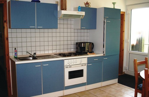 Brussow House | The open plot on which this solid and comfortably furnished vacation bungalow in Brandenburg stands