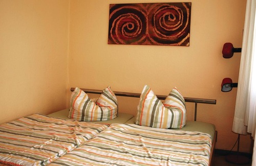 Brussow House | The open plot on which this solid and comfortably furnished vacation bungalow in Brandenburg stands