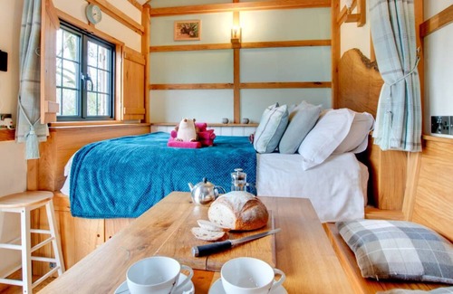 Brecon House | The Orient Express in the beautiful Brecon