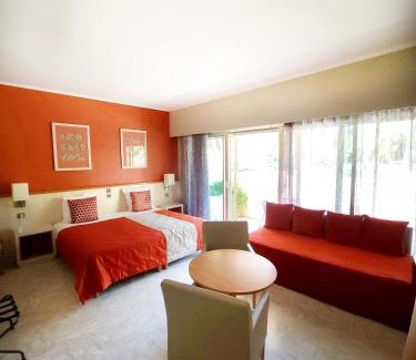 Antibes Hotel | The Originals Boutique, Hôtel Les Strélitzias