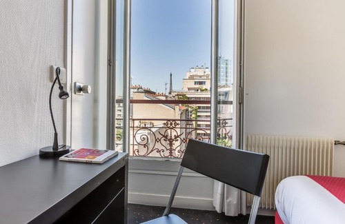 Necker Hotel | The Originals City, Hôtel Lecourbe, Paris Tour Eiffel
