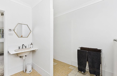 Jessie Cottage | The Outhouse - Comfortable and Clean