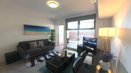 Bulgarra Apartment | The Padbury Suites-Premium City Apartment