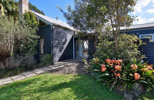 Broughton Vale House | The Paddock - A Modern Coastal Barn