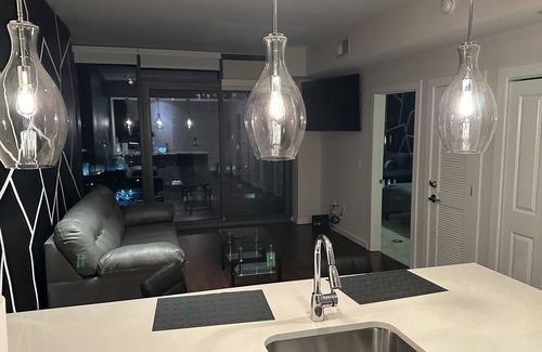 Lenox Apartment | The Pandas