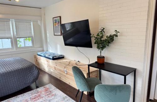 Kitchener Apartment | The Pandora Studio