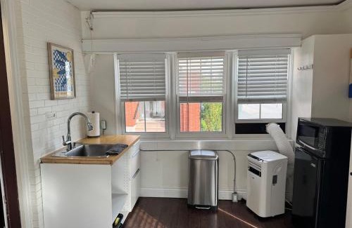 Kitchener Apartment | The Pandora Studio