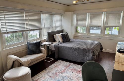 Kitchener Apartment | The Pandora Studio