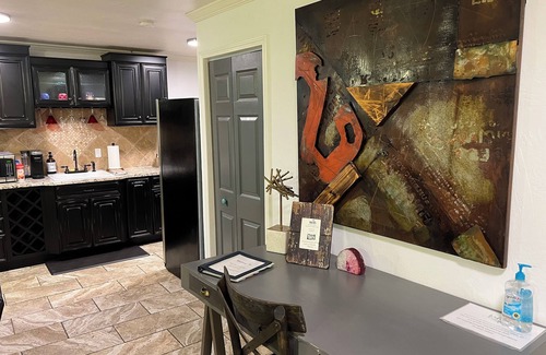 Amarillo House | The Park at Wolflin WASHER & DRYER, WIFI & CABLE