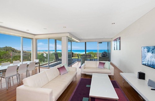 Wamberal Apartment | The Pavillion 1 - Beachfront