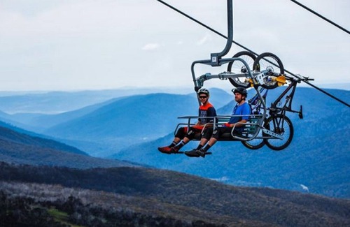 Thredbo Ski Chalet | The Peak 6 - Central Village