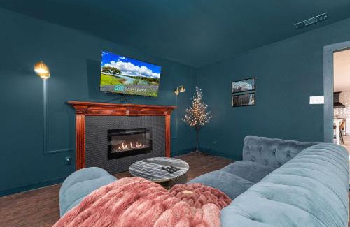 Fredericksburg House | The Pear - Fire Pit & Close to Main St