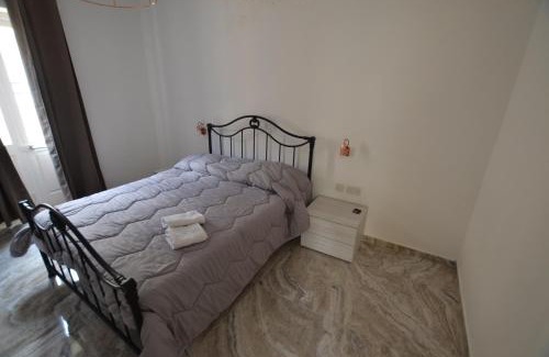 Senglea Apartment | The Penthouse Flat-terrace&view