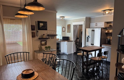 Del Mar House | The Perch on Morningside- Your Quiet Escape
