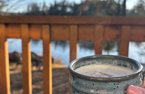 Owls Head Cabin | The perfect family getaway on Mt. View Lake. Pet friendly!