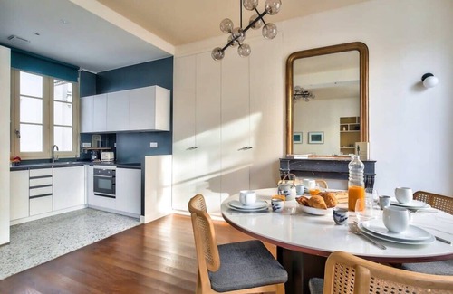 Sorbonne Apartment | The Perfect Parisian Flat Bd St-Germain - Mid Term