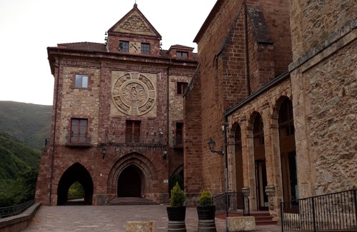 Anguiano House | The Petra y Armando house in Anguiano