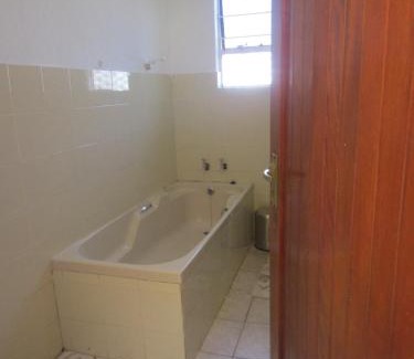 Greater Johannesburg Metropolitan Area Bed & Breakfast | The PHOMOLONG GUEST HOUSE