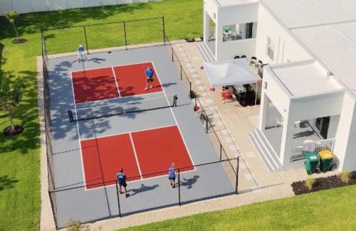 East Naples House | The Pickleball Haven of Naples - Gray Supreme