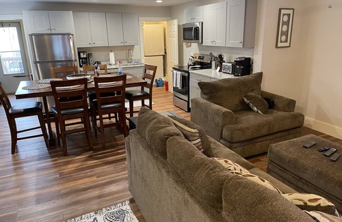 Hampton Apartment | The Pink House on L Street -aka/KEY EAST!