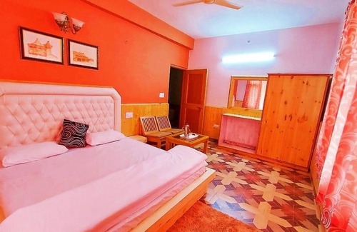 Jagatsukh House | The Pleasant Home -II