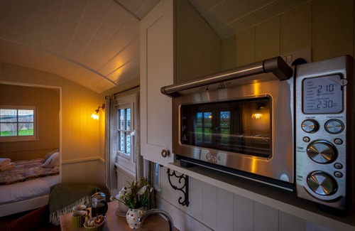 Roosebeck Cottage | THE PLEASANT HUT AT MOUNTPLEASANT FARM, with a garden in Roose