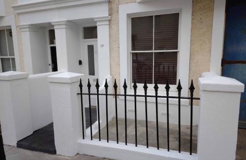 Hove House | The Ploughman's Rest