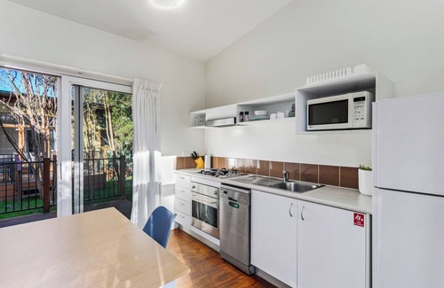 Cowes Villa | The Point Villa, Perfect Bush Resort Getaway