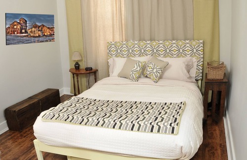 Timiskaming District House | The Prospectors House - Shores To Explore