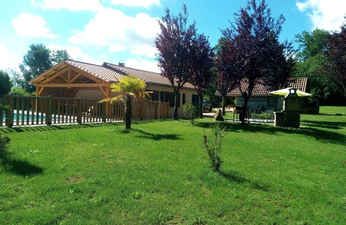 Les Eyzies House | THE PRUNIERS OF THE CIPIERE and these 2 hectares.Immersion total with the nature