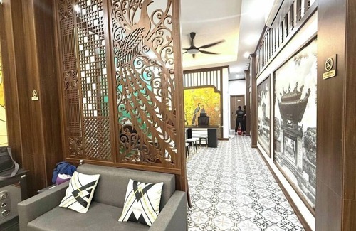 Hang Trong Hotel | The Queen Hotel & Spa 2