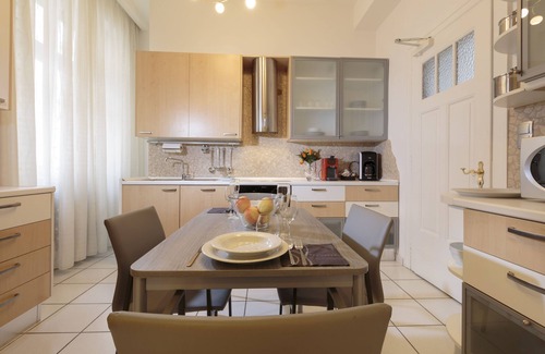 Gare Apartment | The Queen Luxury Apartments - Villa Gemma
