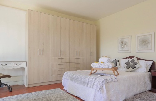 Apoquindo House | The Quiet Garden - Luxury Guest Studio in Las Condes w/High Speed WiFi