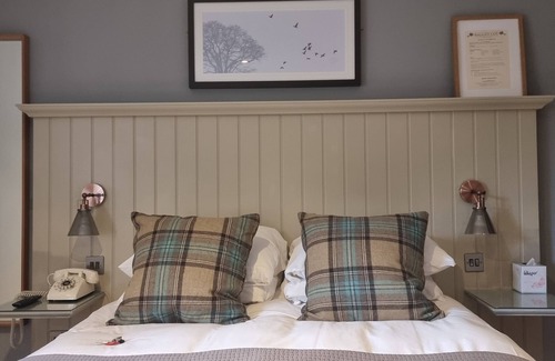 Minchinhampton Hotel | The Ragged Cot
