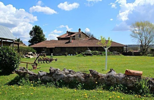 Santa Maria de Ordas Cottage | The Reception - Apartment loft for 2 people