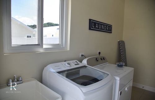 Lucea House | The Recess Stays – 2 Rooms 3 Beds, 2 Baths w/Grill