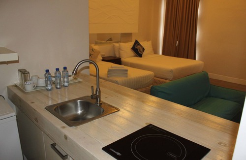 Olongapo Hotel | The Reef Hotel and Residences