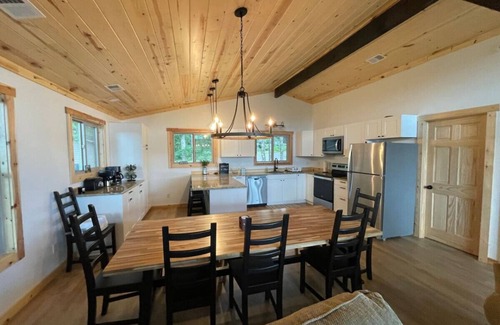 Alpine Lake Apartment | The Refuge-lake views at Alpine Lake
